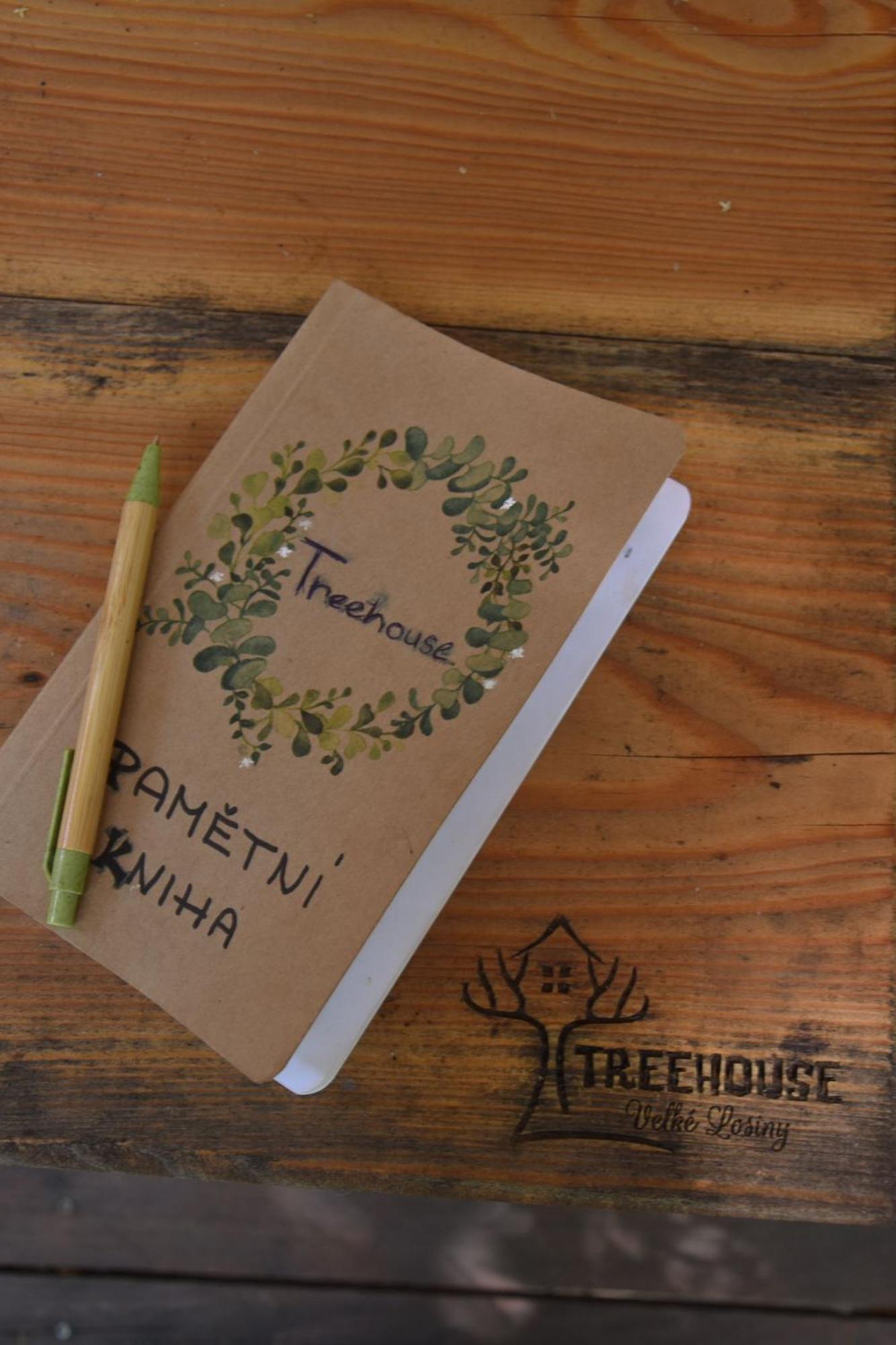 Treehouse Velké Losiny מראה חיצוני תמונה